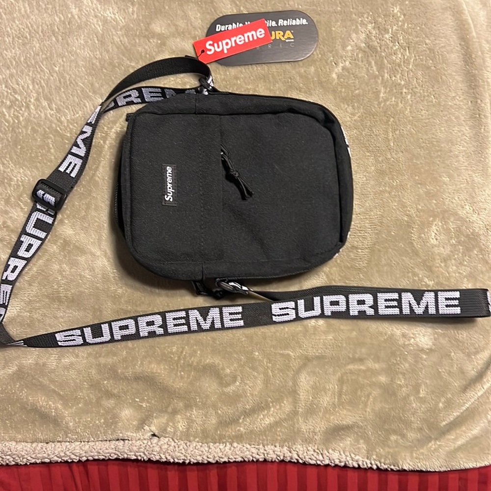 Supreme Shoulder Bag (SS18) Black